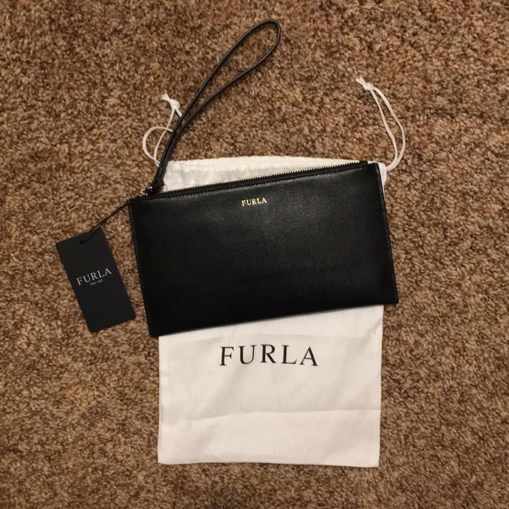 *New* Furla Black Babylon 100% Leather Wristlet